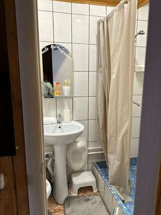 Апарт-отель МонрепоАпарт Выборг Семейный номер с душем-5