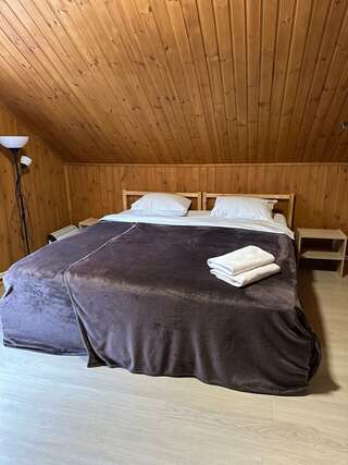 Апарт-отель МонрепоАпарт Выборг Семейный номер с душем-1