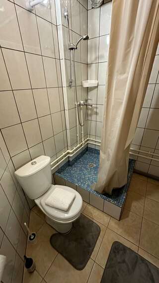 Апарт-отель МонрепоАпарт Выборг Семейный номер с душем-4